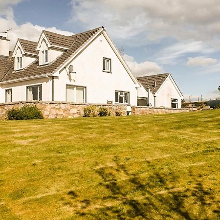 Moat Holiday Rental Lisnaskea Экстерьер фото