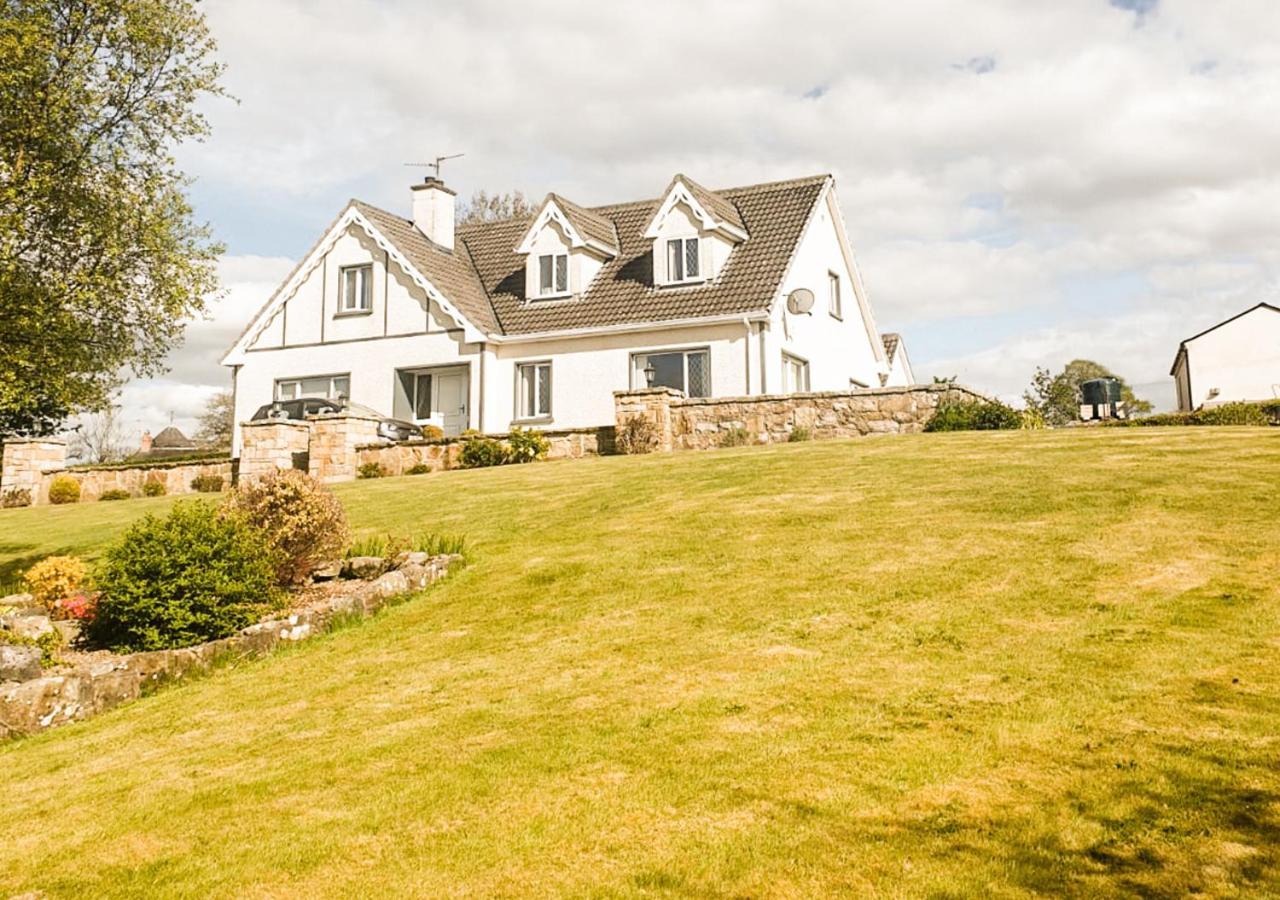 Moat Holiday Rental Lisnaskea Экстерьер фото